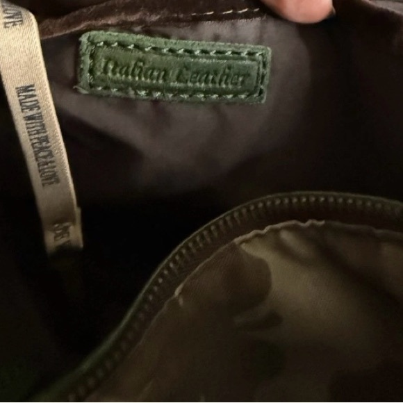 Lucky Brand Green Italian Leather Hobo! GUC!! - Picture 12 of 14